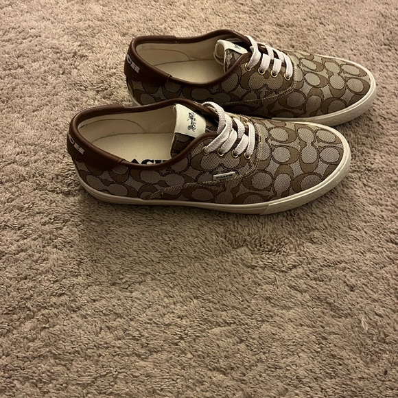 COPY - COACH SIGNATURE “C” khaki SKATE SNEAKER - Picture 3 of 4